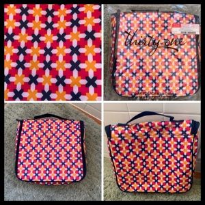 NWT ThirtyOne 31 Hanging Travel Bag Beauty Case